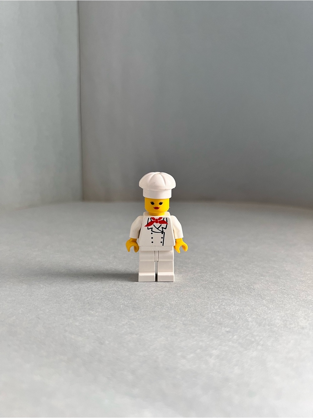 LEGO Trains 9V Chef Female Minifigure